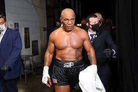 Tyson v Paul Is On
