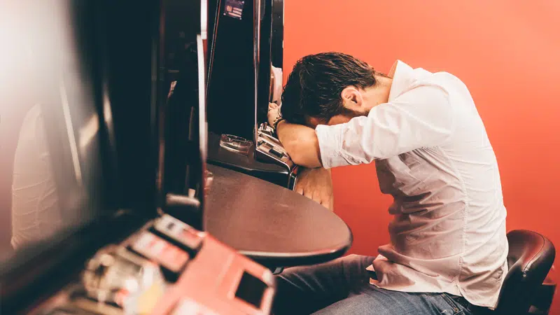 Slot machine bets to be restricted.