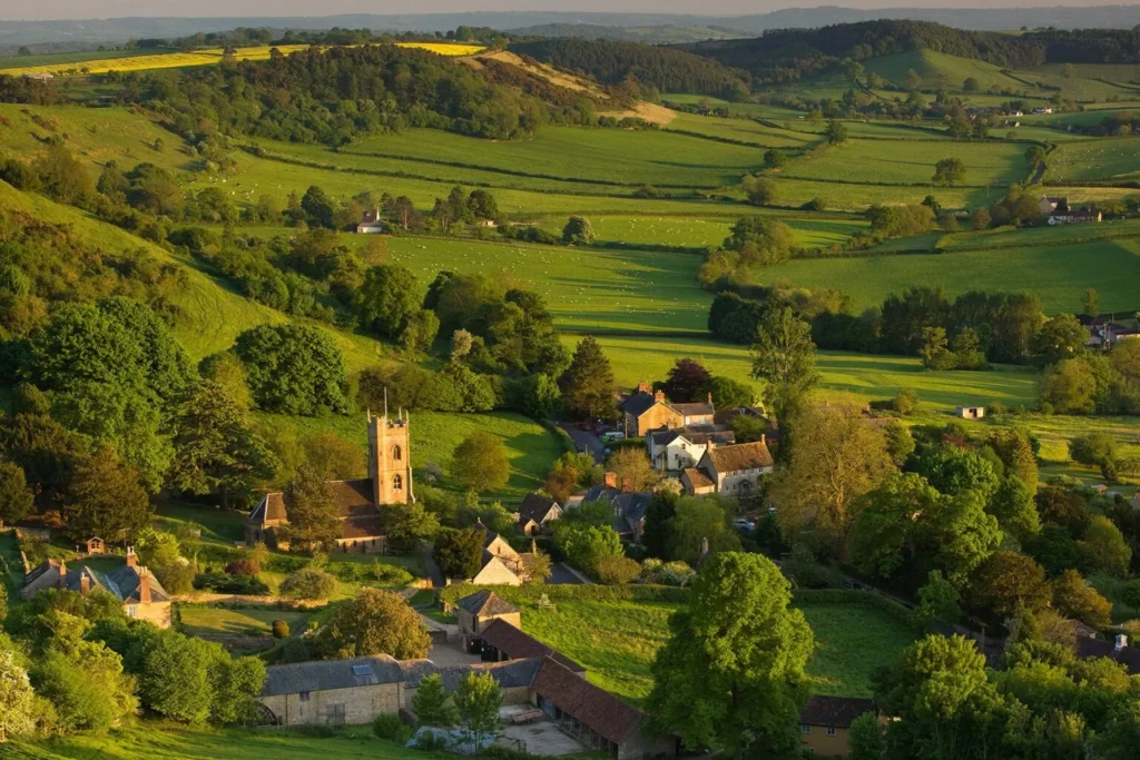 Rural blackspots to get fast broadband.