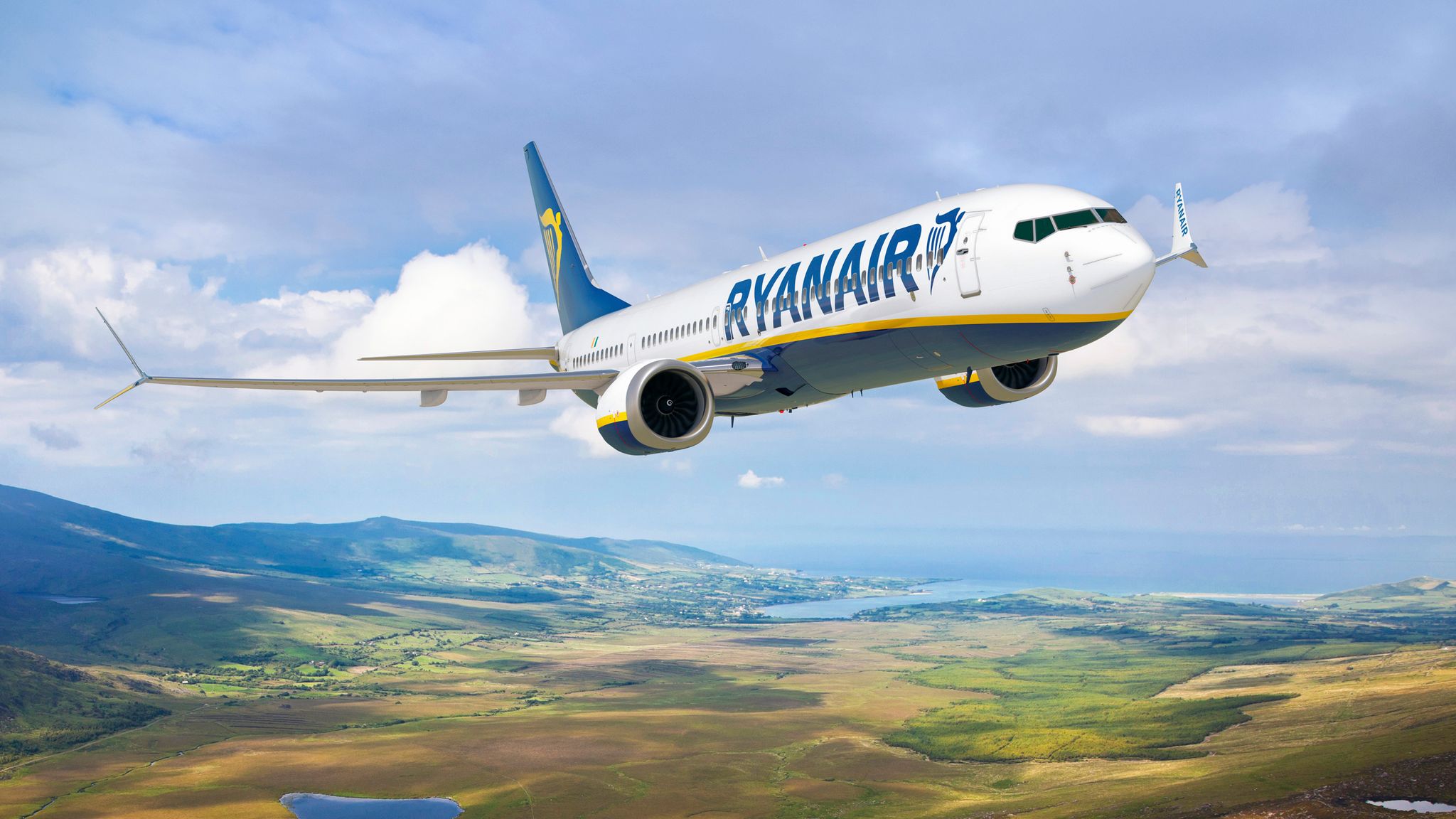 Ryanair luggage rack-et.